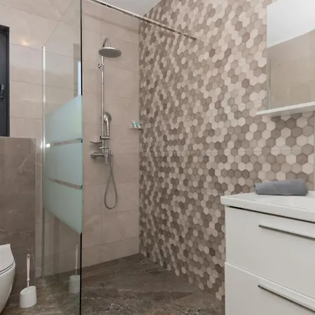 Villa Paradise - Makarska By Guide